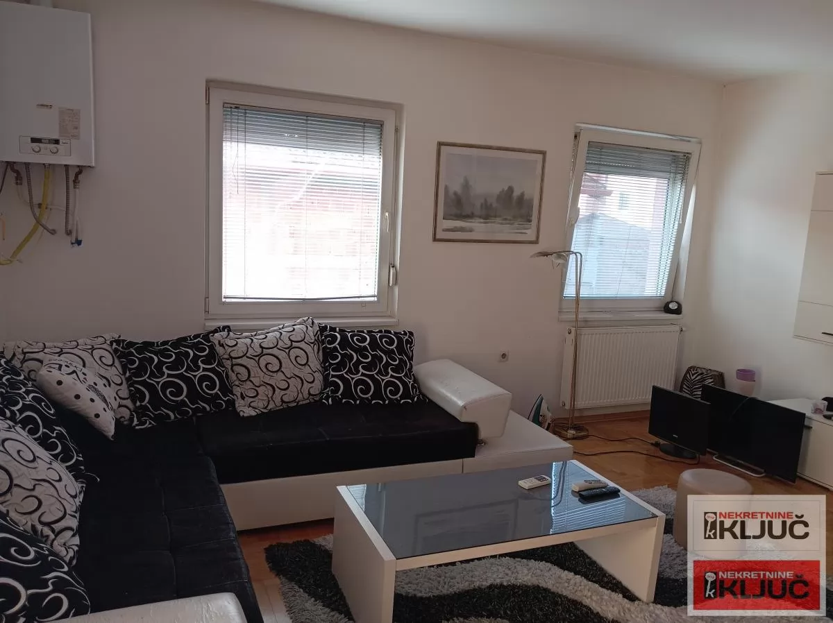 ADICE, 64m2, Trosoban, Komplet namešten 3