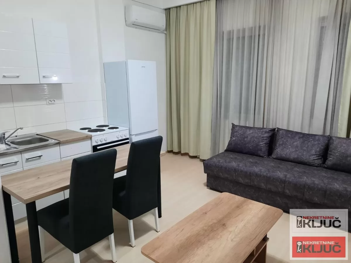 Dobra garsonjera na odlicnoj lokaciji na Novom naselju 1