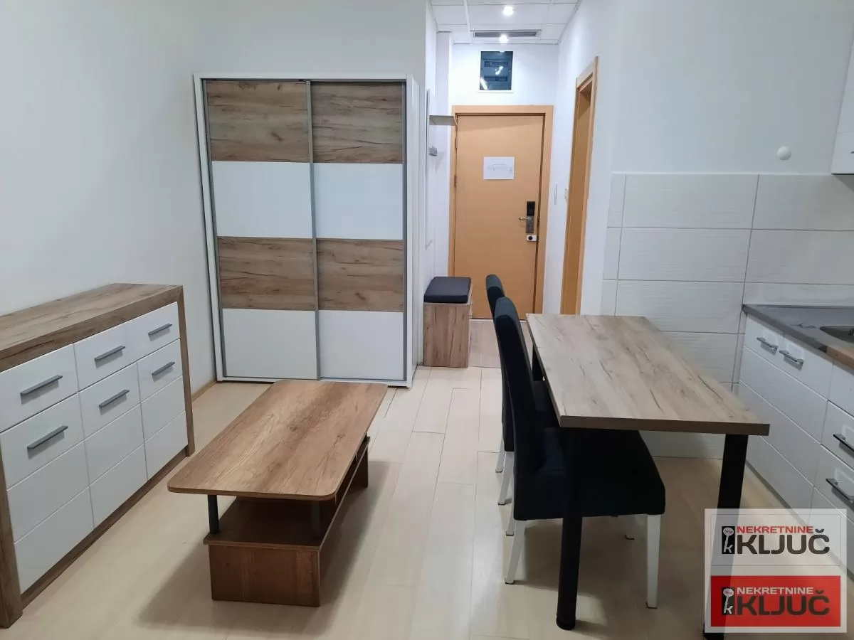 Dobra garsonjera na odlicnoj lokaciji na Novom naselju 4