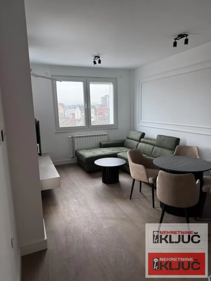 LUX stan u centru grada 5