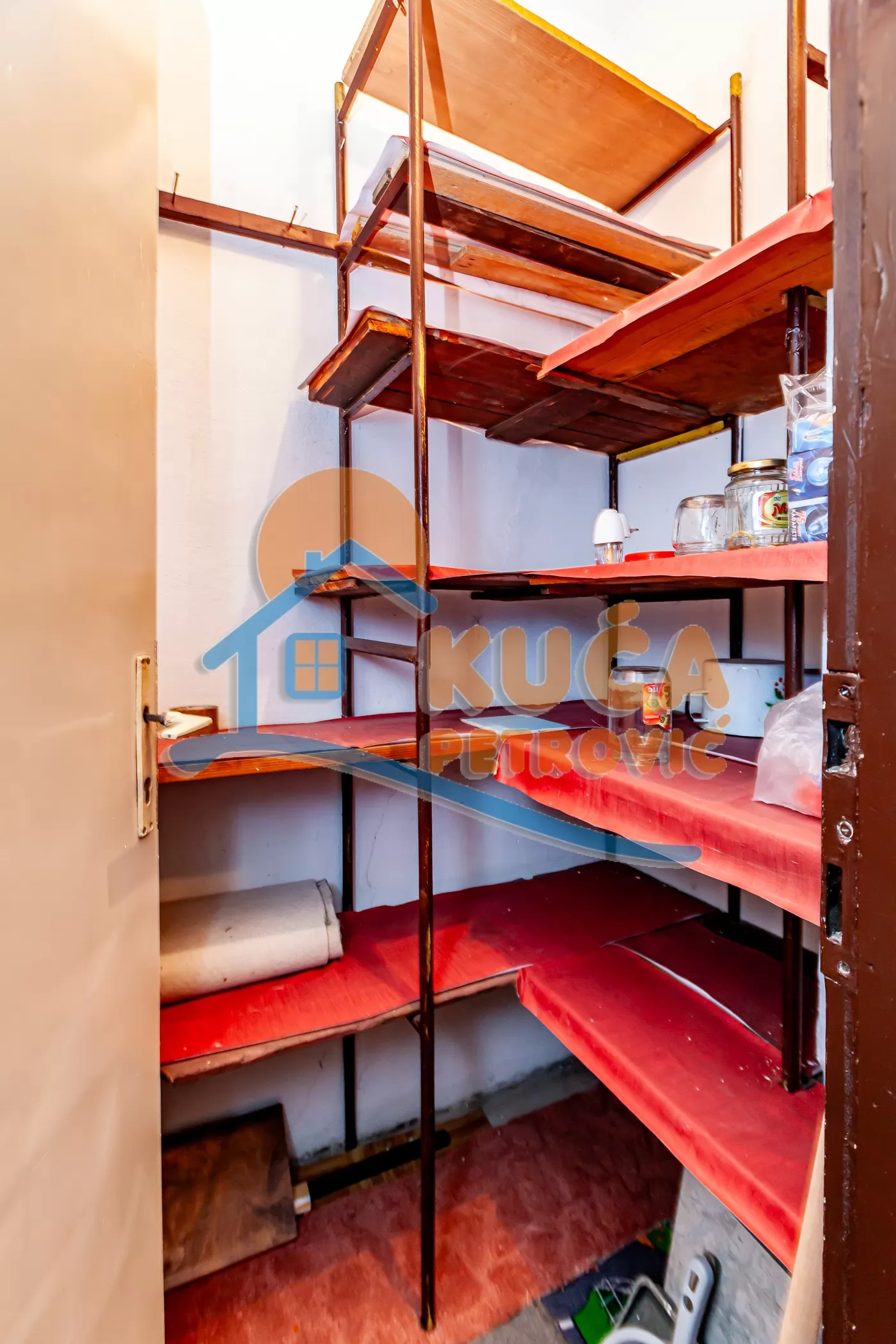 Trosoban stan, 131 m2, Dom zdravlja, Jovana Skerlića ID: p-015506 1