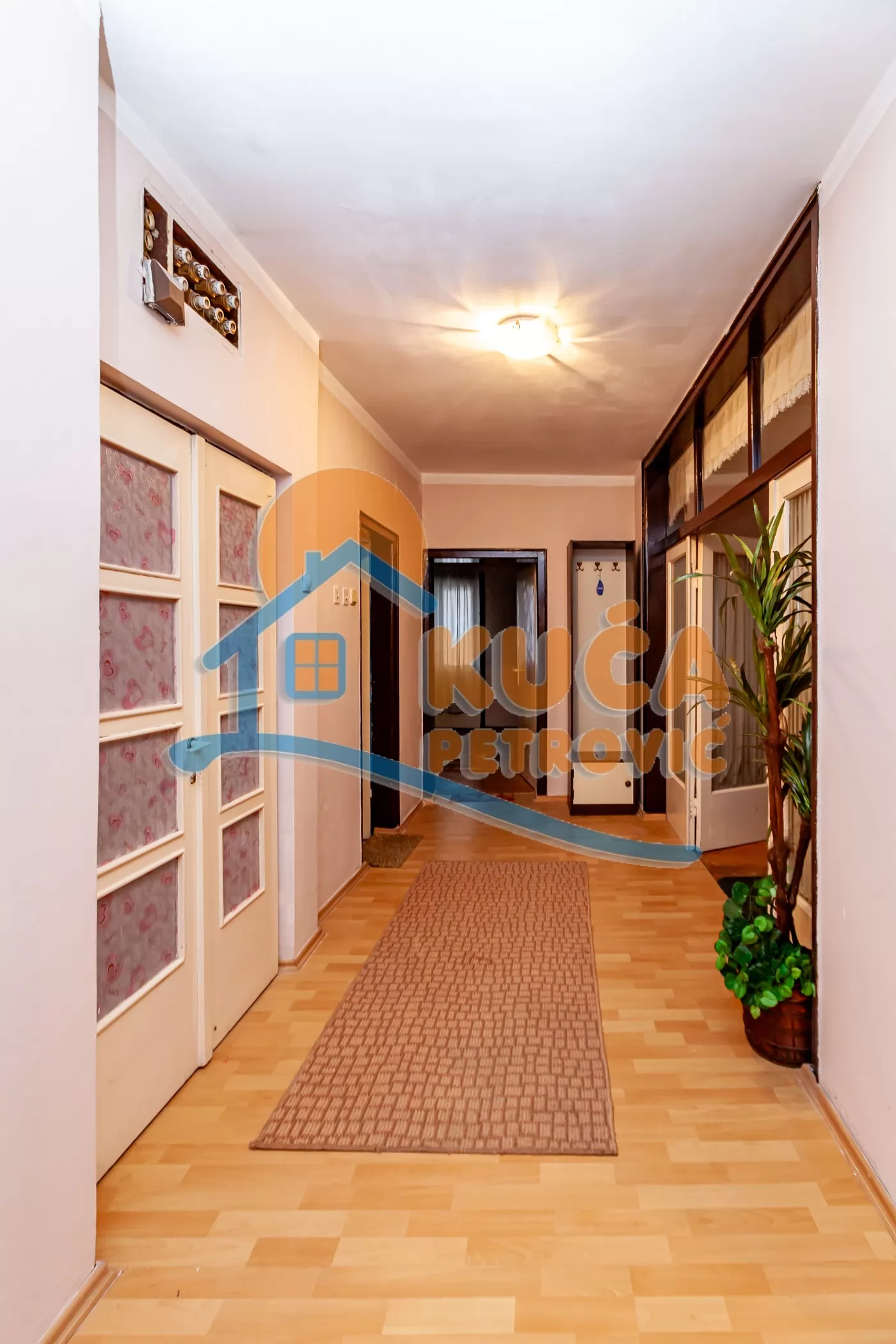 Trosoban stan, 131 m2, Dom zdravlja, Jovana Skerlića ID: p-015506 2