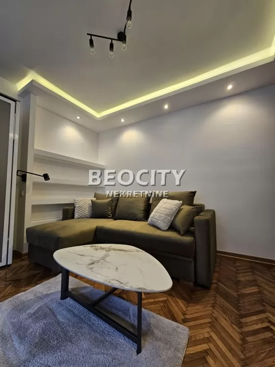 Dvosoban stan, 45 m2, Centar, Francuska ID: 127418 2