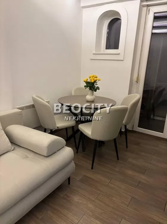 Dvosoban stan, 45 m2, Centar, Francuska ID: 127418 5