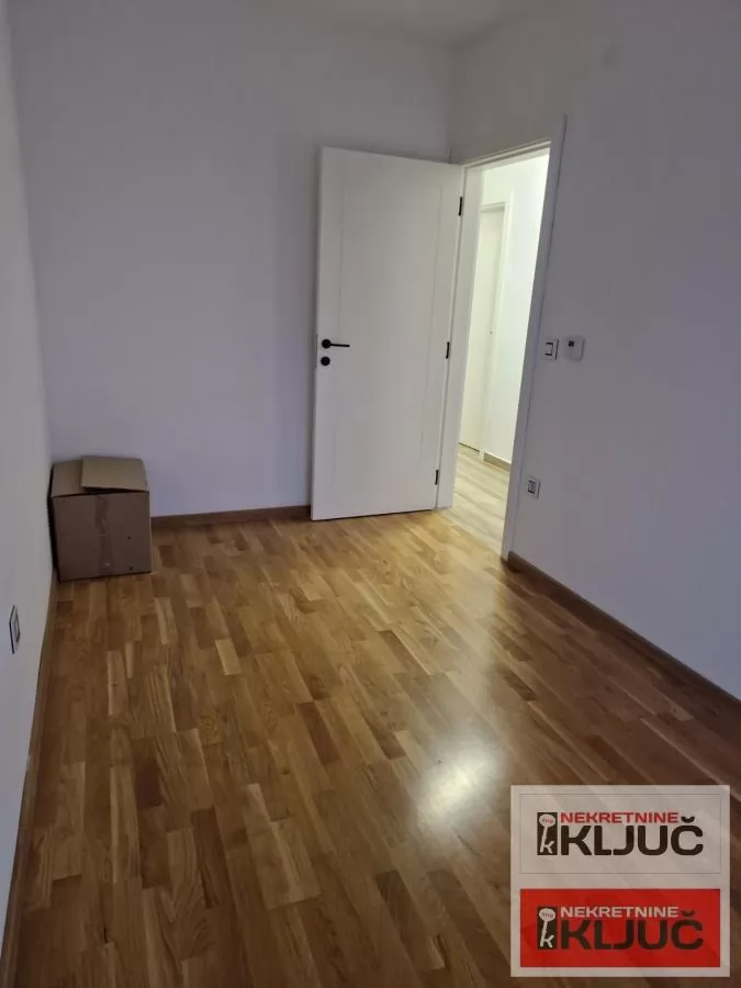 PETROVARADIN, 98m2, Četvorosoban, Novogradnja, Vila 10