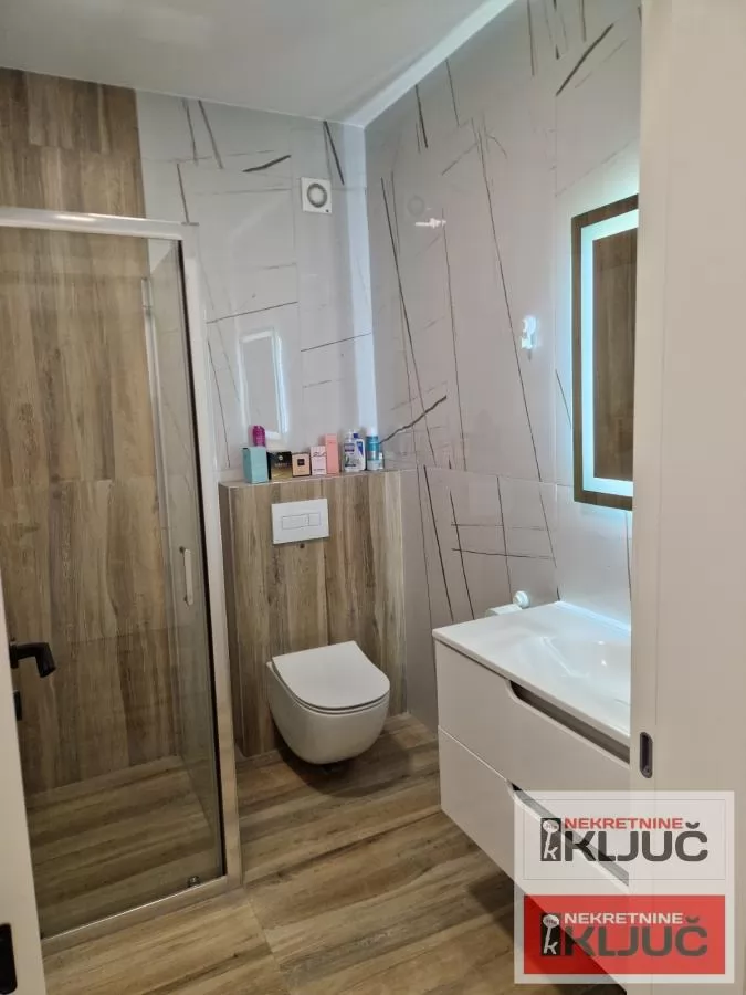 PETROVARADIN, 98m2, Četvorosoban, Novogradnja, Vila 14