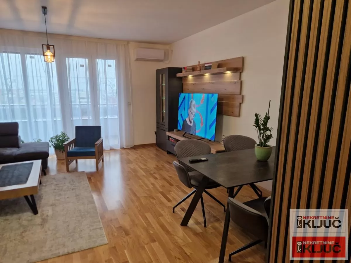 PETROVARADIN, 98m2, Četvorosoban, Novogradnja, Vila 2