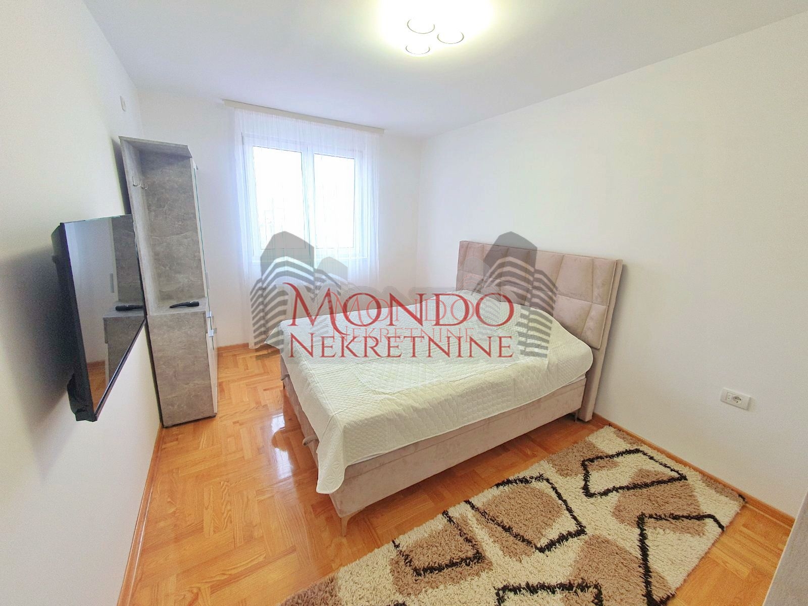 Jednoiposoban stan kod Čaira u  naselju "Vagres City". 10