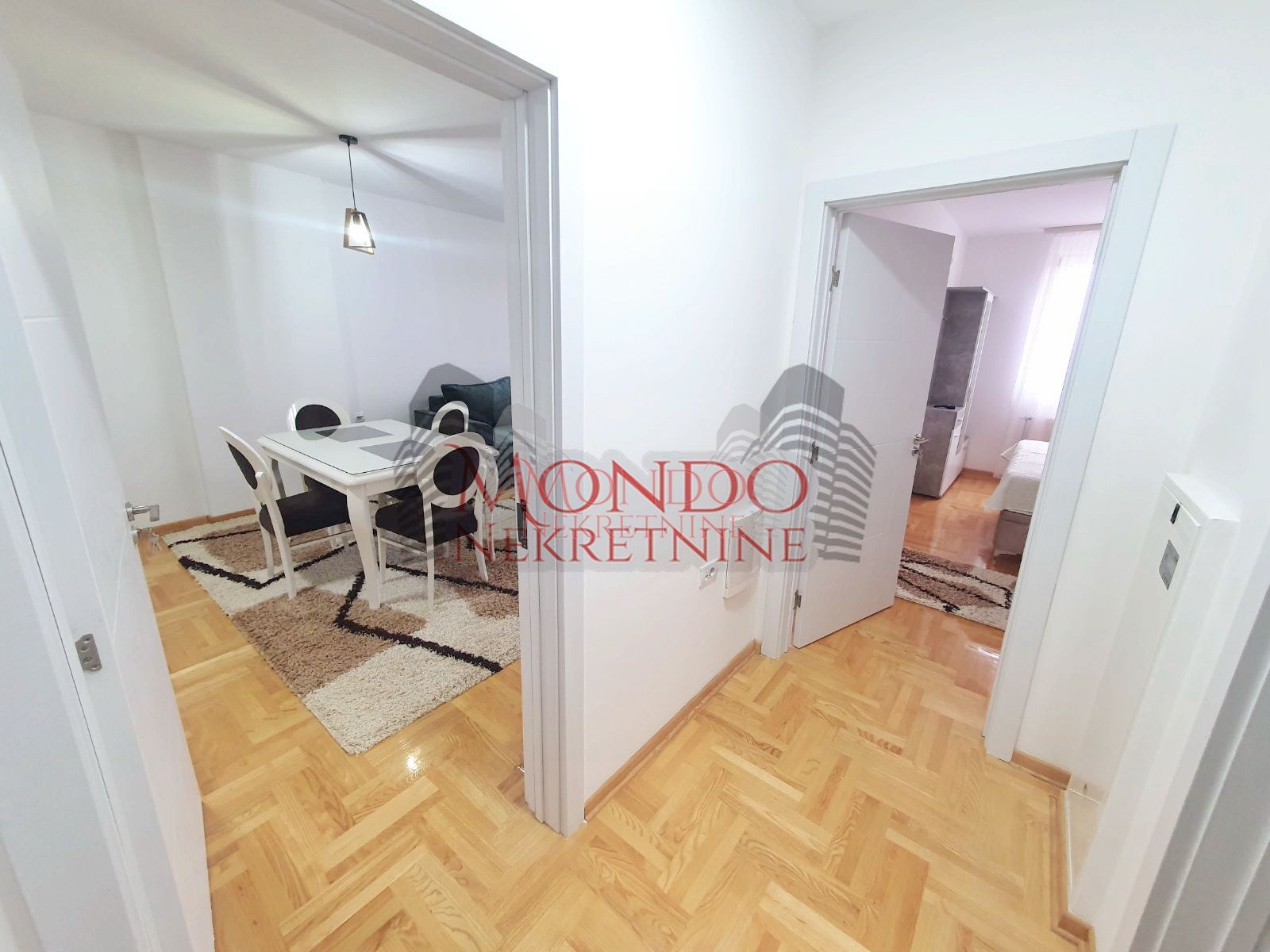 Jednoiposoban stan kod Čaira u  naselju "Vagres City". 8