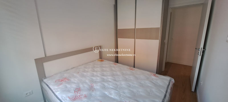 Izdavanje K District Trosoban lux stan garaza 5