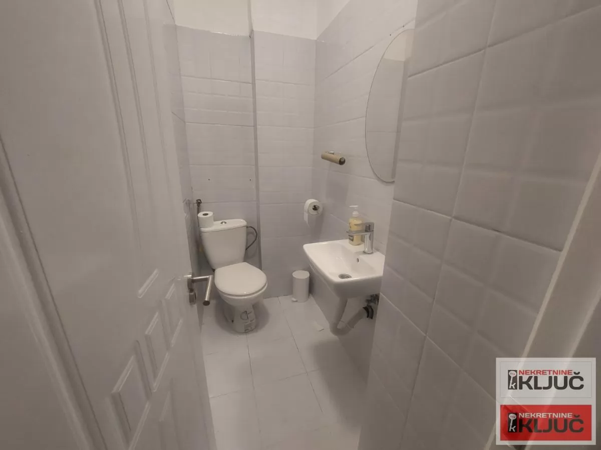 KEJ IZDAJE SE VIŠENAMENSKI POSLOVNI PROSTOR 12