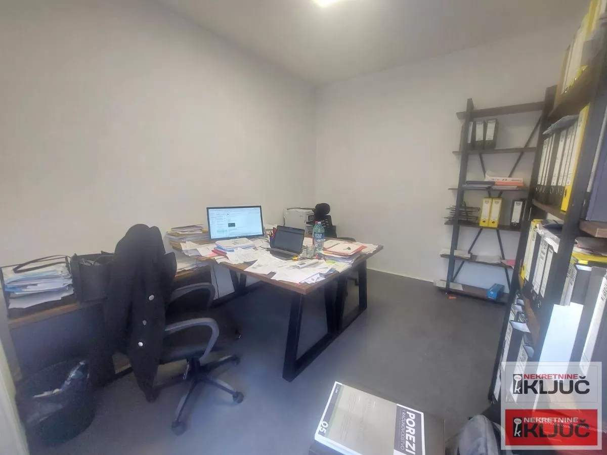 KEJ IZDAJE SE VIŠENAMENSKI POSLOVNI PROSTOR 14