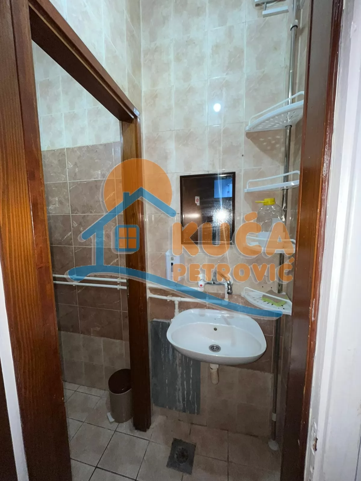 Lokal, 48 m2, Centar, 7. jula ID: i-015543 8