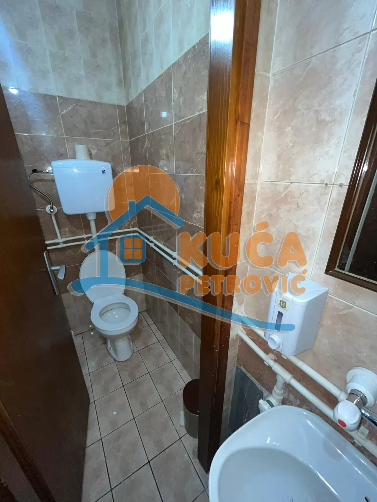 Lokal, 48 m2, Centar, 7. jula ID: i-015543 9