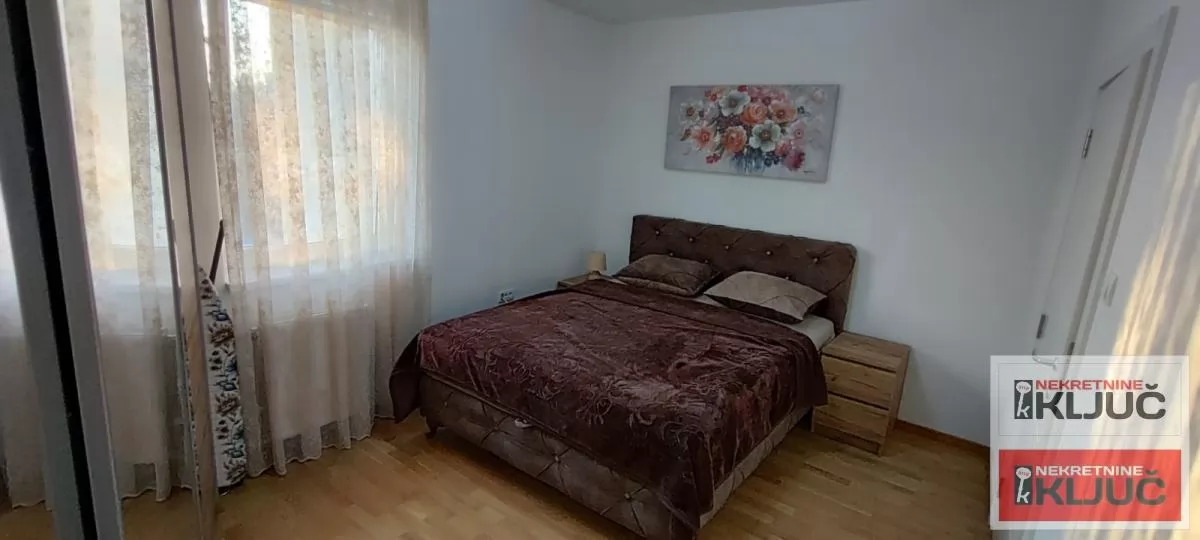 ROTKVARIJA,48m 2,DVOSOBAN 11