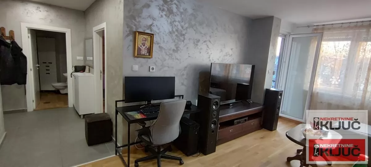 ROTKVARIJA,48m 2,DVOSOBAN 4