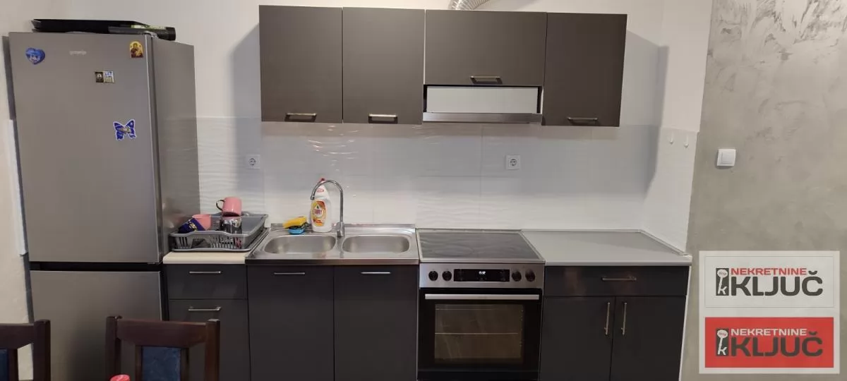 ROTKVARIJA,48m 2,DVOSOBAN 7