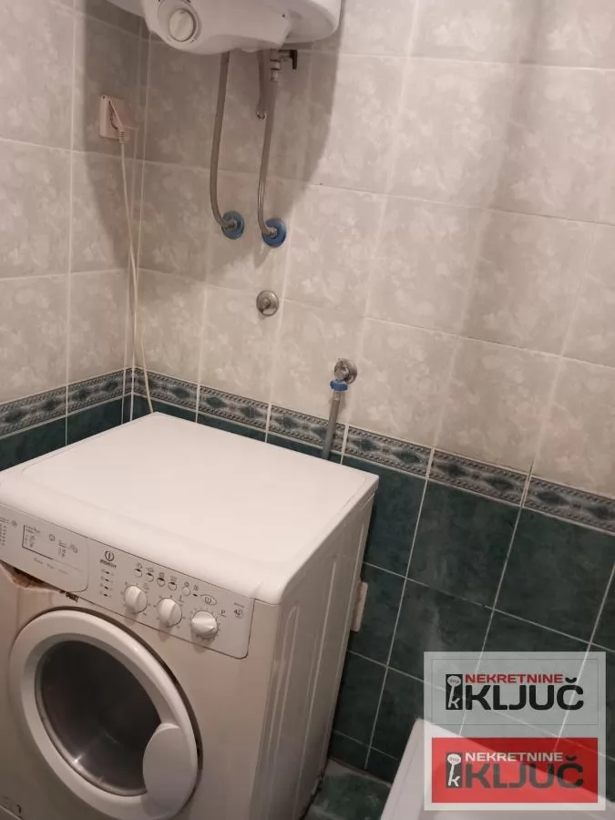 Dobar jednosoban stan u blizini Spensa 9