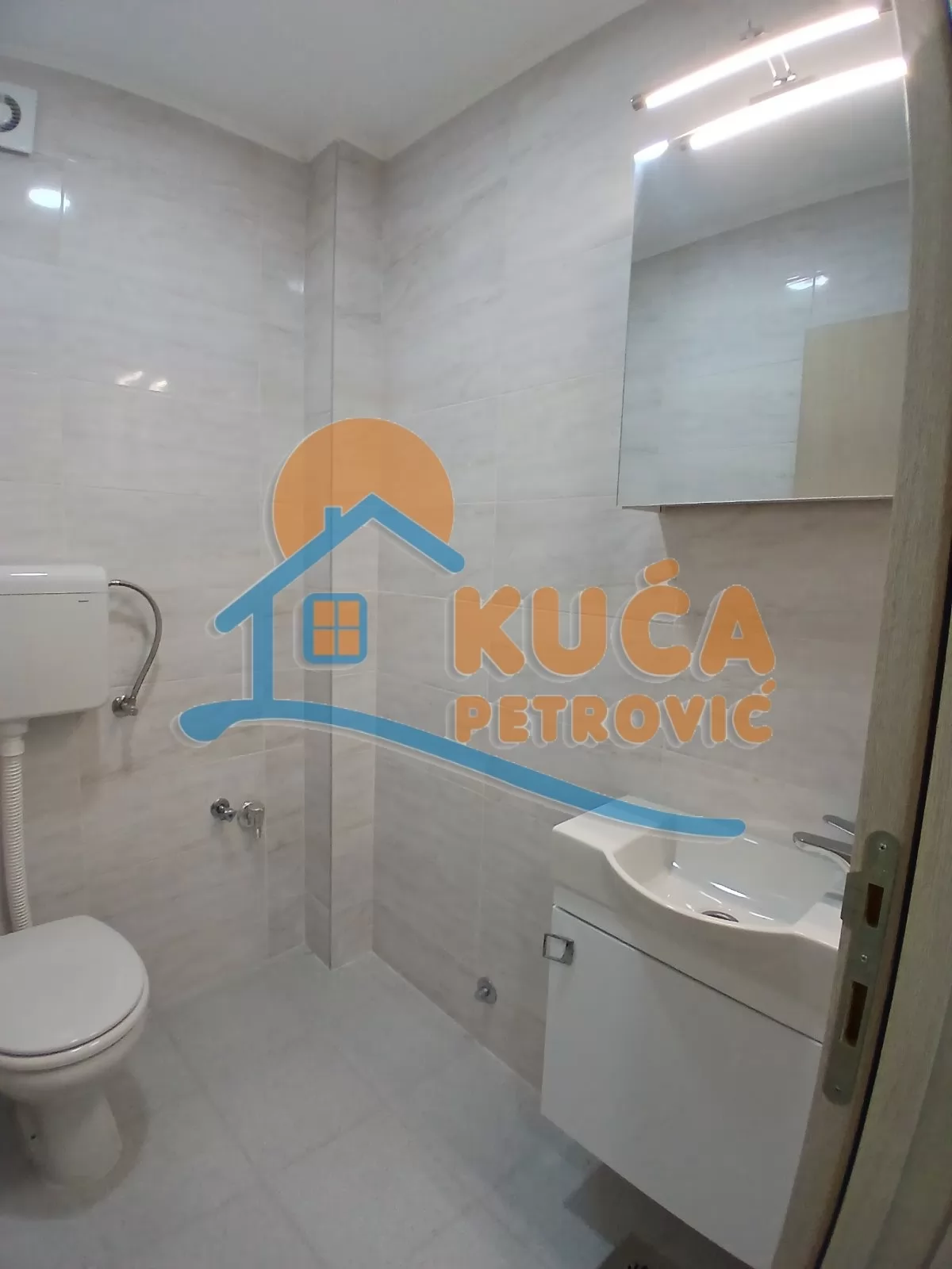 Dvosoban stan, 70 m2, Pantelej, Bulevar Svetog Pantelejmona ID: i-015578 10