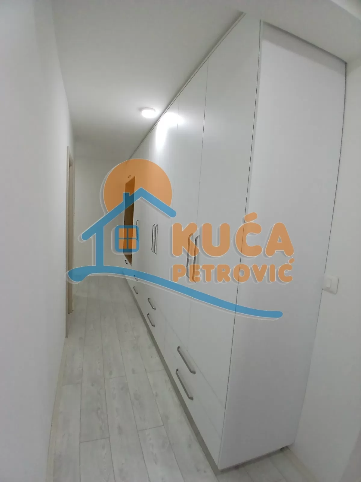 Dvosoban stan, 70 m2, Pantelej, Bulevar Svetog Pantelejmona ID: i-015578 11