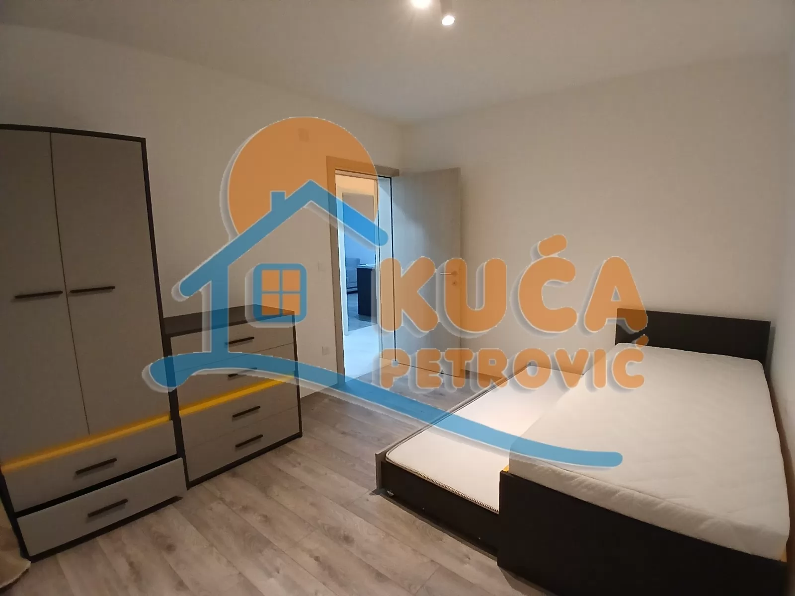Dvosoban stan, 70 m2, Pantelej, Bulevar Svetog Pantelejmona ID: i-015578 7