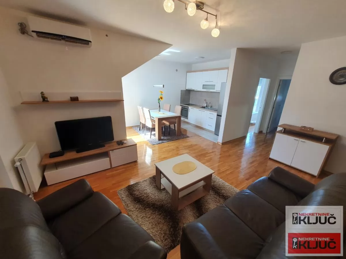 PODBARA IZDAJE SE DVOIPOSOBAN NAMEŠTEN STAN 1