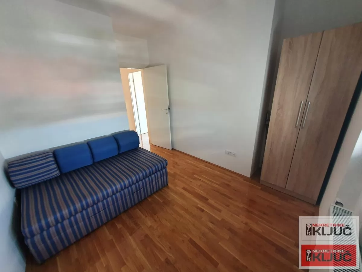 PODBARA IZDAJE SE DVOIPOSOBAN NAMEŠTEN STAN 12