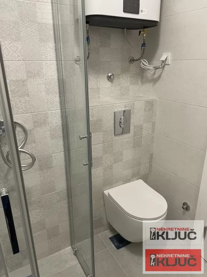 PETROVARADIN, 28m2, Garsonjera, Nova 11