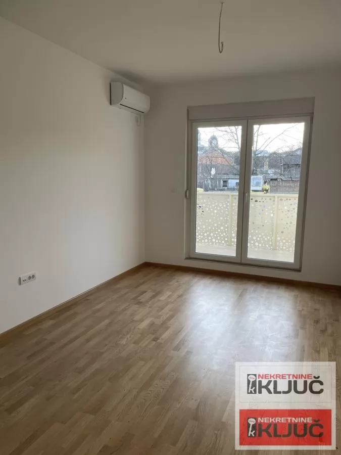 PETROVARADIN, 28m2, Garsonjera, Nova 2