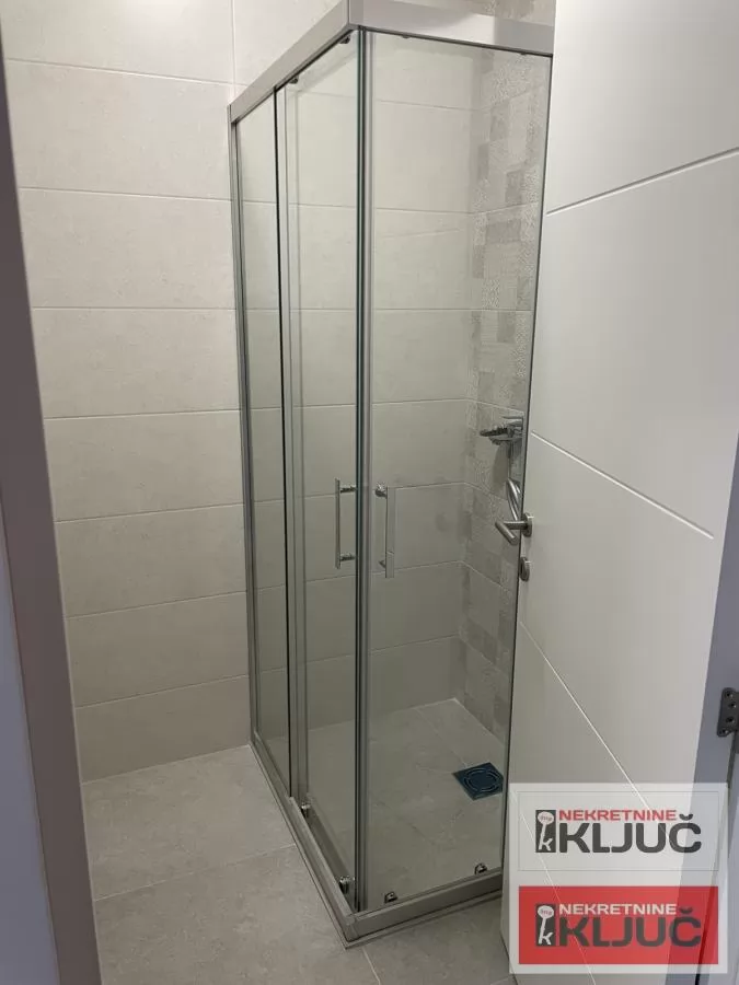 PETROVARADIN, 28m2, Garsonjera, Nova 8