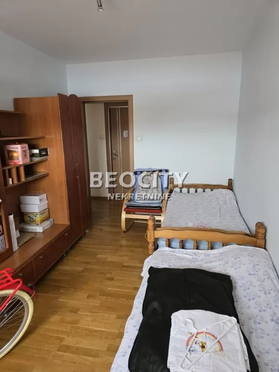 Trosoban stan, 71 m2, Bulevar Evrope ID: 127707 5