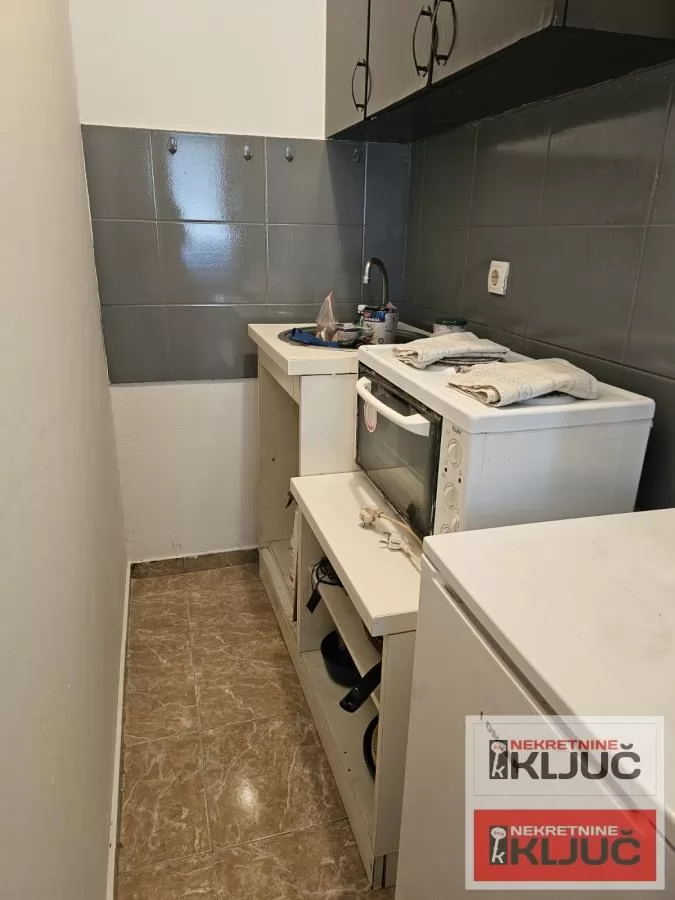 AVIJATIČARSKO NASELJE, 13m2+3m2, Garsonjera, Uknjižena 3