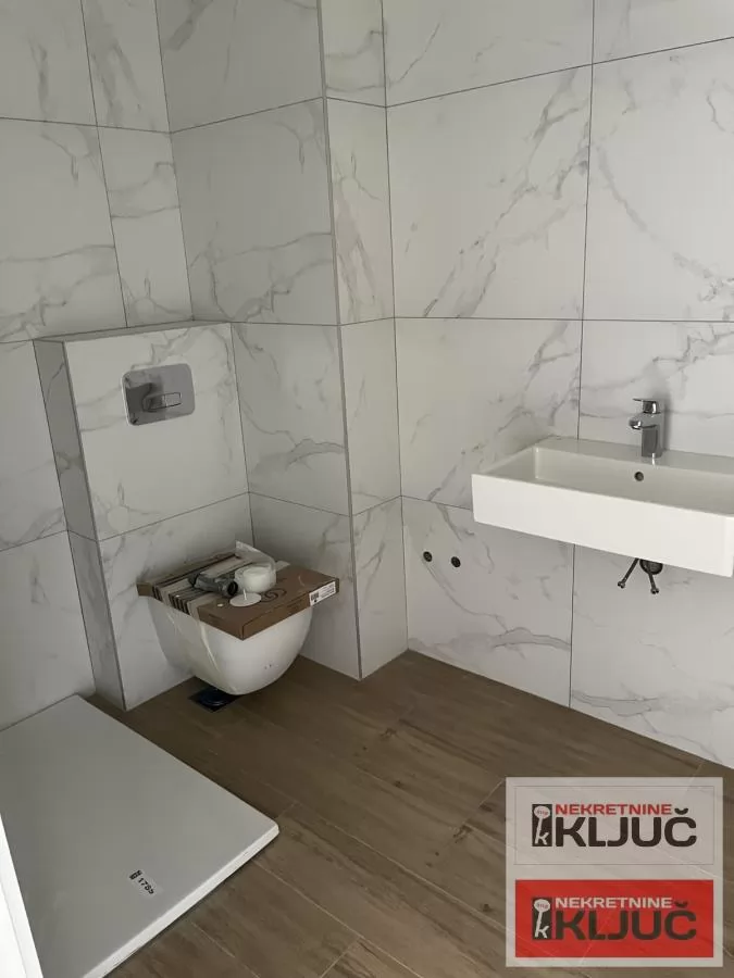 KOD SOMBORSKOG BULEVARA, 62m2, Trosoban, Novogradnja 7