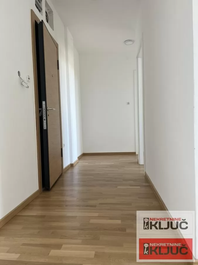 KOD SOMBORSKOG BULEVARA, 62m2, Trosoban, Novogradnja 9