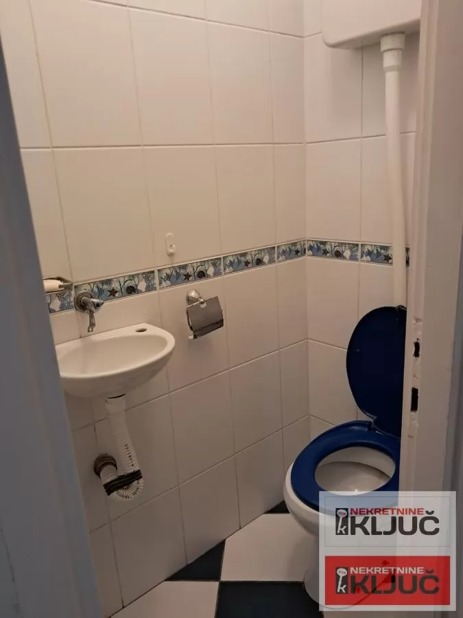 KOD ŠTRANDA, 81m2, Trosoban, Odličan 12