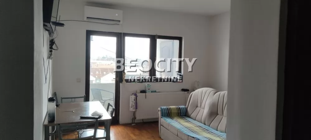 Dvosoban stan, 42 m2, Grbavica, Bulevar Cara Lazara ID: 127763 1