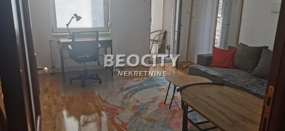 Jednosoban stan, 28 m2, Grbavica, Bulevar Cara Lazara ID: 127430 1