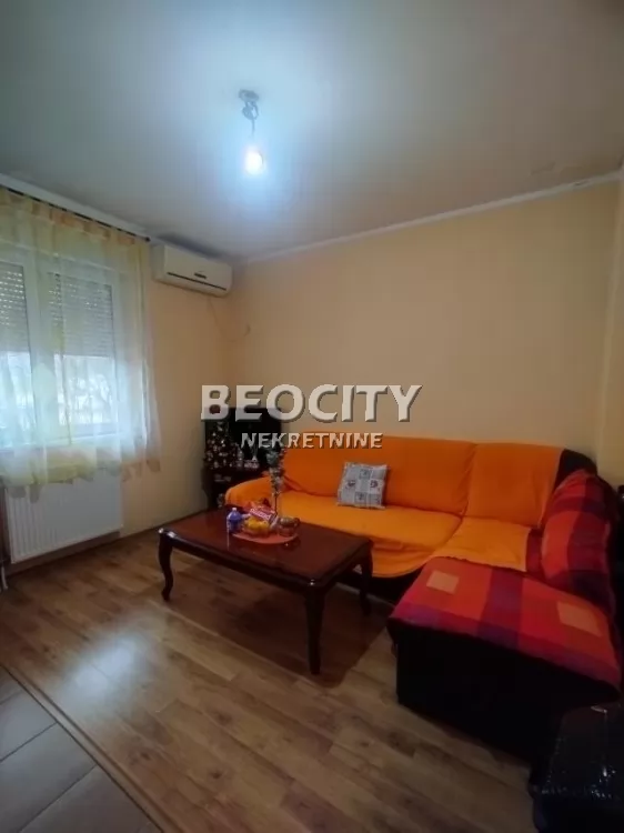 Jednosoban stan, 30 m2, Salajka, Karađorđeva ID: 127672 1