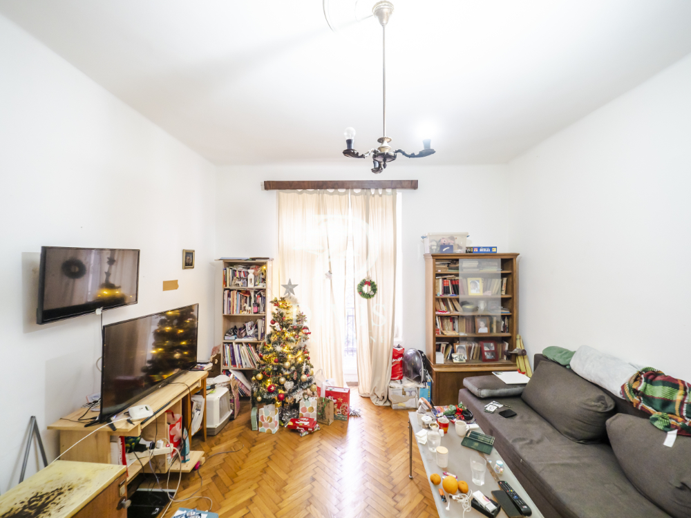 Salonski stan u Svetogorskoj ulici Stari grad  104m2  II sprat  lift 2