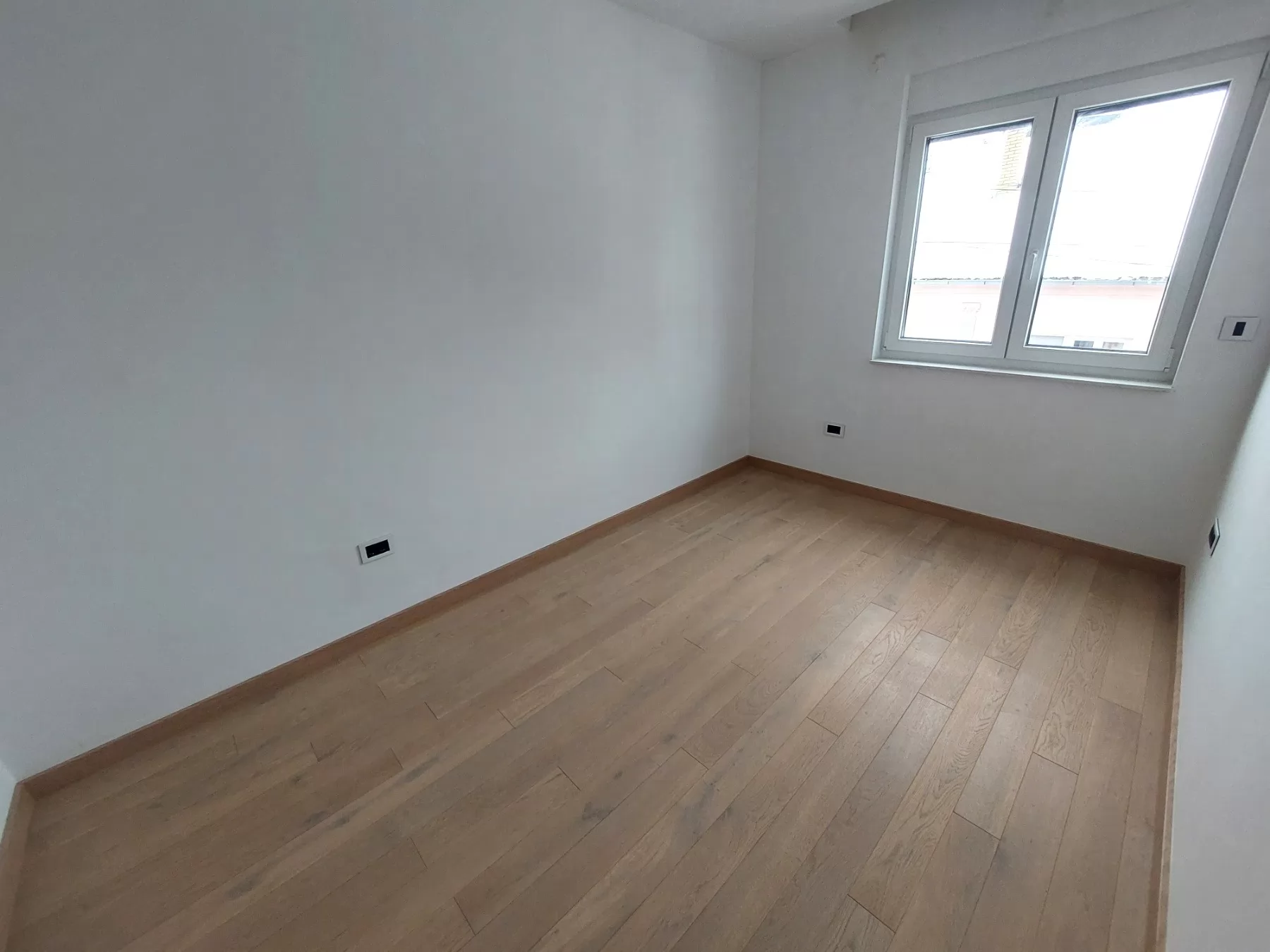 Stan,SREMSKA KAMENICA,CENTAR,kv: 120, € 700, ID: 9101904 7