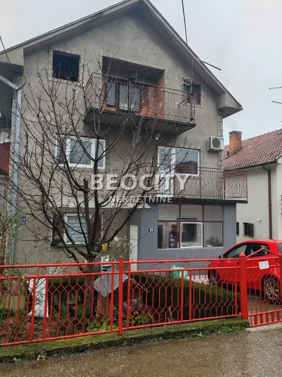 Trosobna kuća, 120 m2, Resnik, Golili breg ID: 127784 1