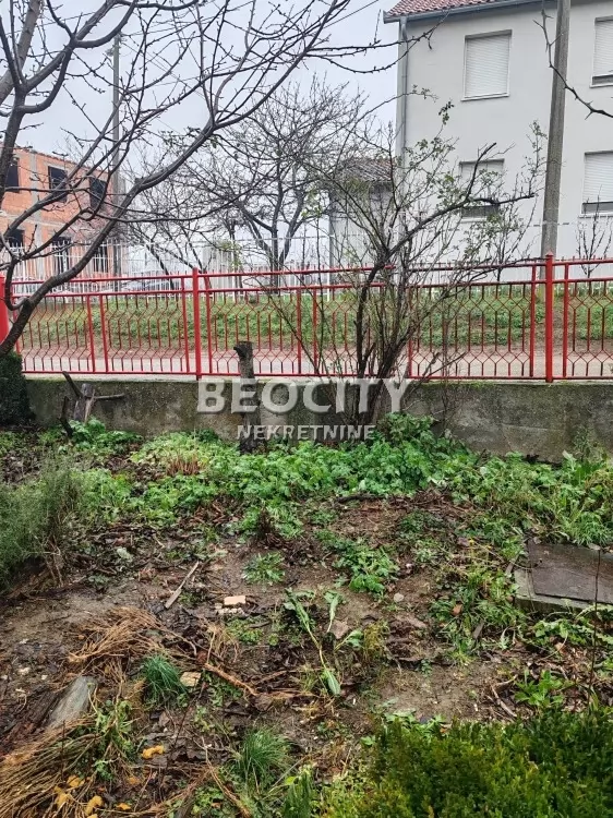 Trosobna kuća, 120 m2, Resnik, Golili breg ID: 127784 18