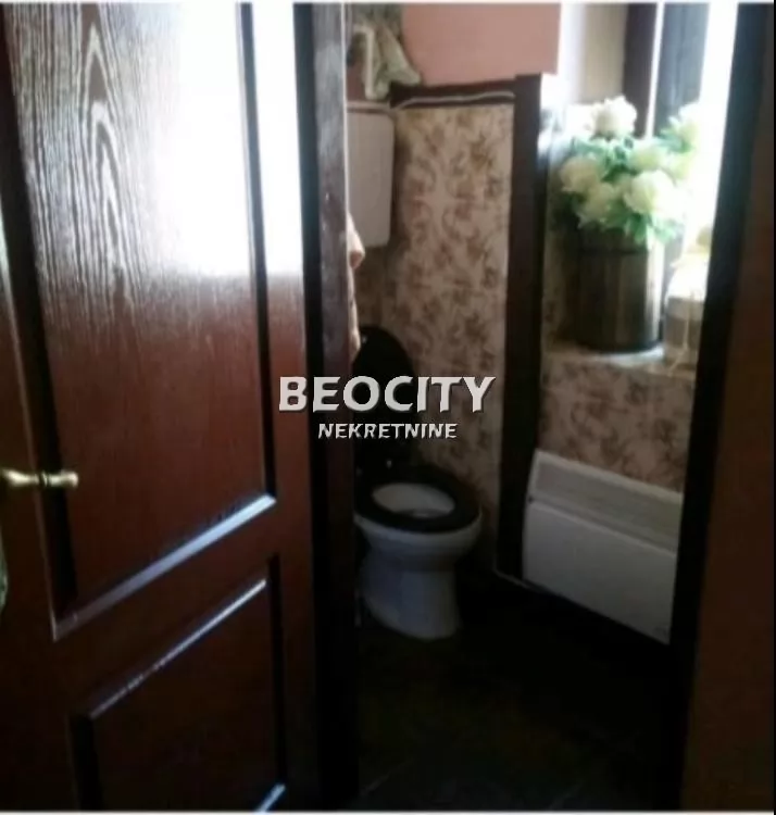 Jednosoban stan, 50 m2, Zemun, Avijaticarski trg ID: 101307 8