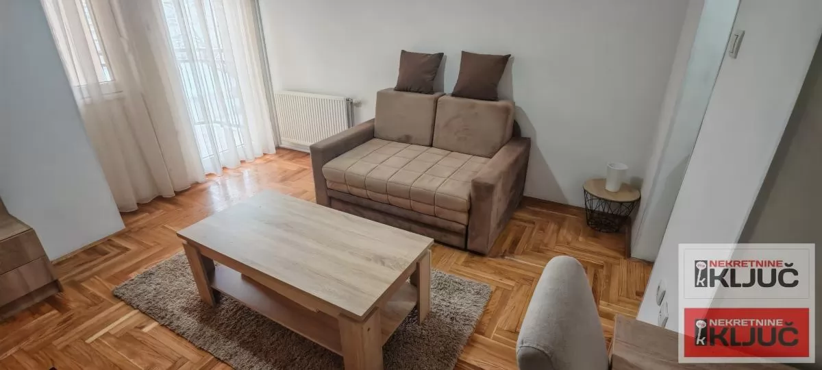 Odlican stan na Sajmu 3