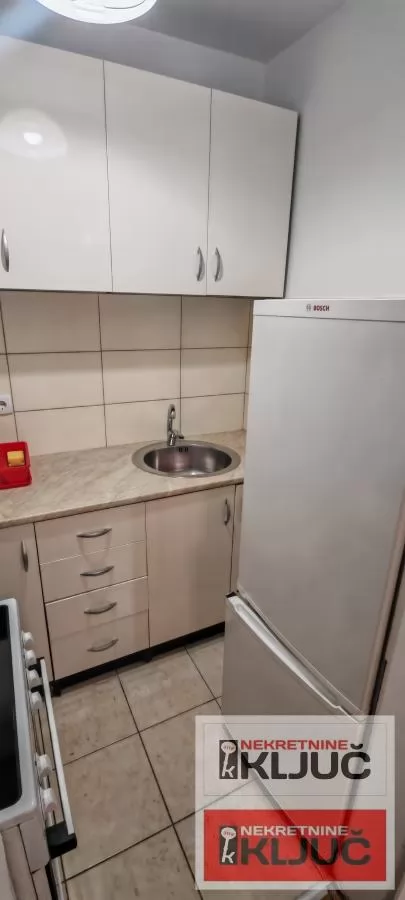 Odlican stan na Sajmu 5