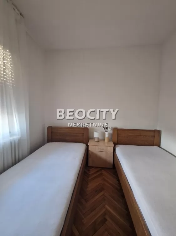 Dvosoban stan, 45 m2, Novi Sad, Pozorišni trg ID: 127790 11