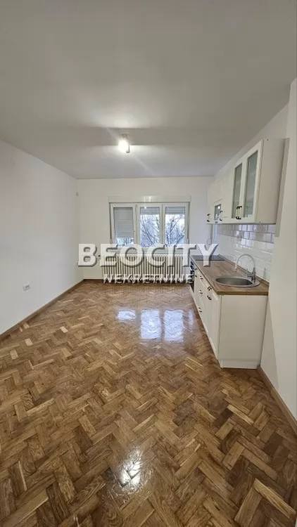 Dvosoban stan, 59 m2, Železnička stanica, Pariske komune ID: 127814 3
