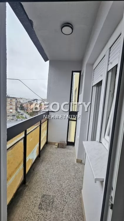 Dvosoban stan, 59 m2, Železnička stanica, Pariske komune ID: 127814 8
