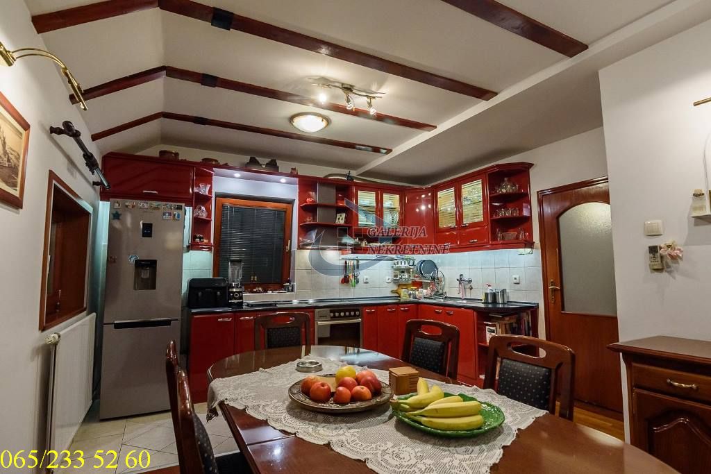 Stari grad  Gundulićev venac   Šantićeva 104m2 4