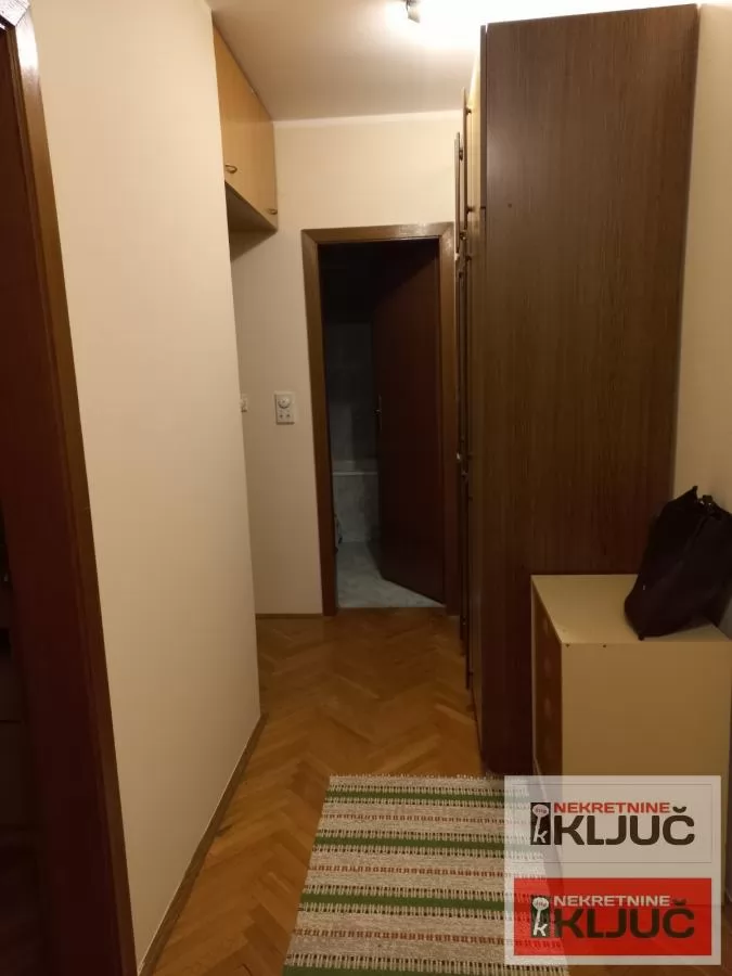 GRBAVICA-useljiv jednosoban stan 4